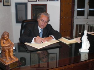 El diputato don Diego López Garrido ingresa en el Ateneo de Cádiz