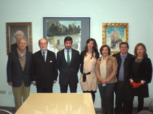 José Manuel Trinidad junto a Ignacio Moreno (Presidente del Ateneo) y varios ateneístas
